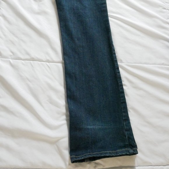 Zco - Picture 3 of 5